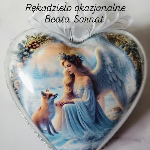 Komplet serduszek dwustronnie ozdobione, wielkość 10 cm,zestaw 3 szt 145 zł