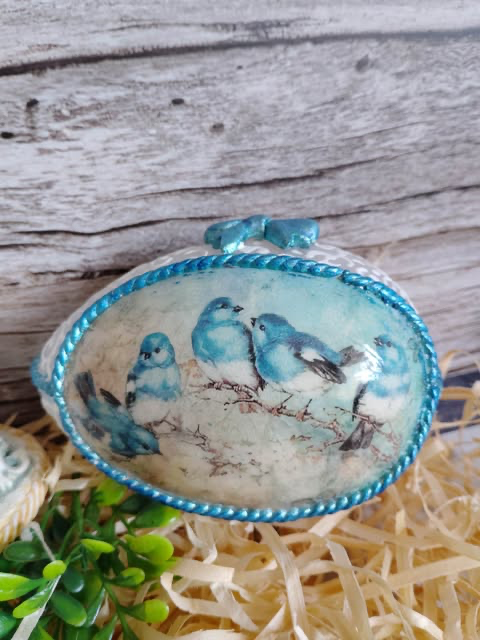 Komplet 3 szt różnych dekoracyjnych jajek