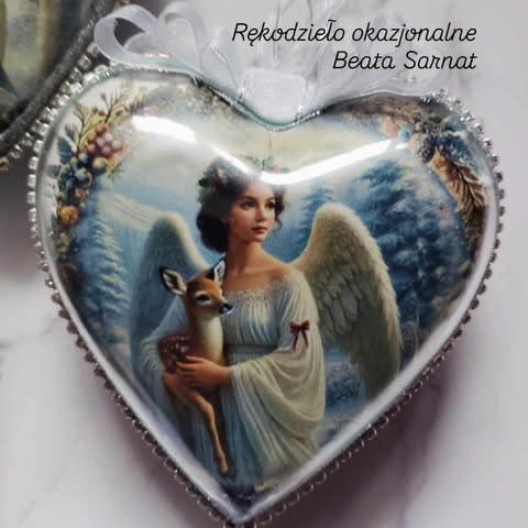 Komplet serduszek dwustronnie ozdobione, wielkość 10 cm,zestaw 3 szt 145 zł