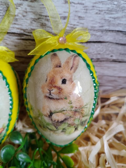 Dekoracyjne jajeczka z królikami -Komplet 3 szt