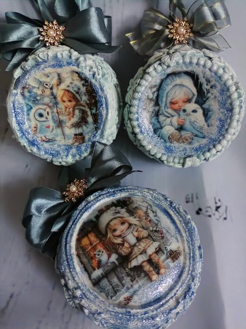 Komplet bombek okrągłych 10 cm -3szt