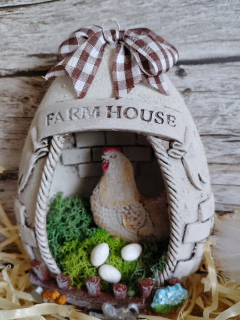 Jajo "Farmhouse" z kurką